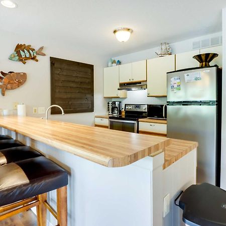 Lakefront Osage Beach Condo With Community Pool Екстериор снимка