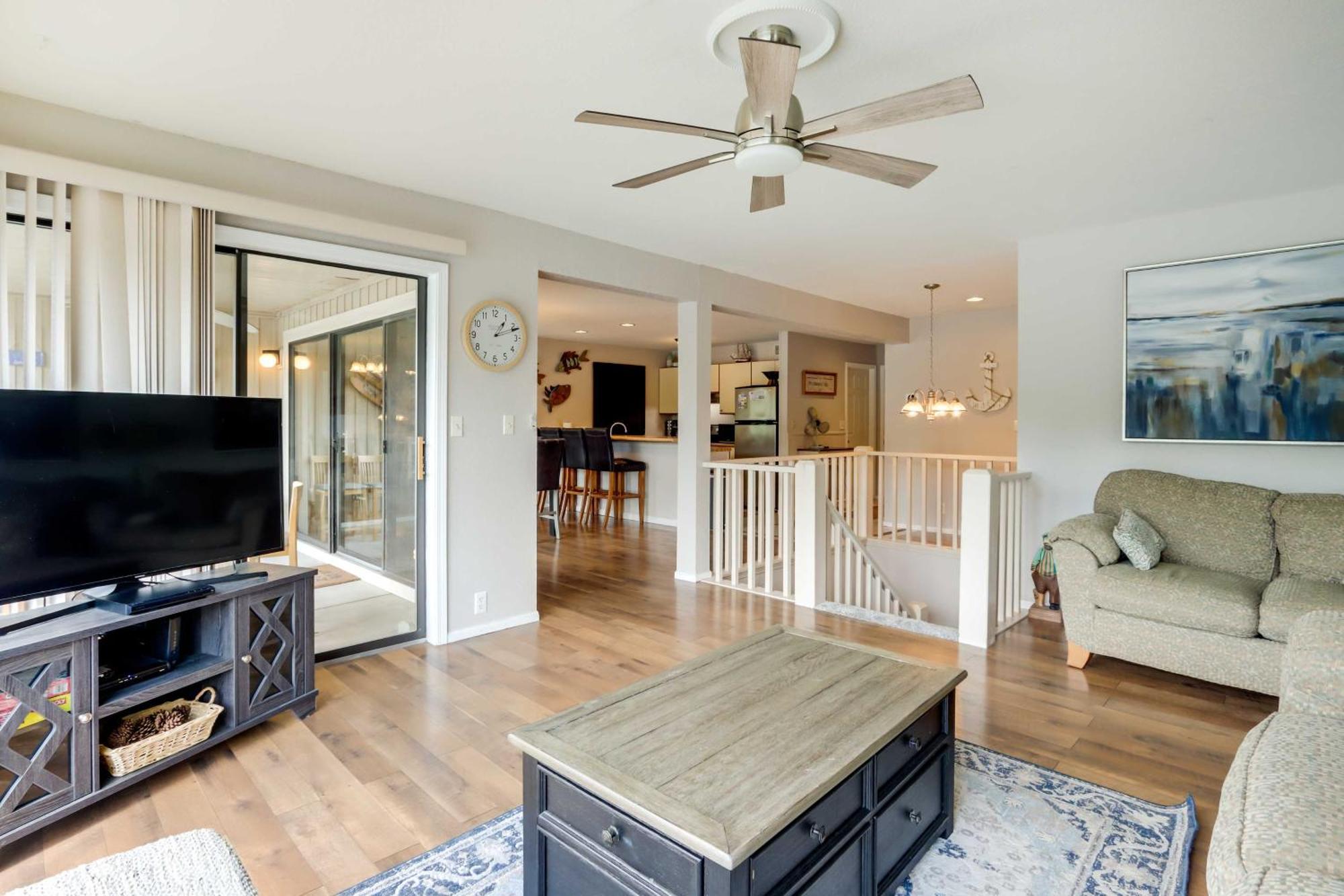 Lakefront Osage Beach Condo With Community Pool Екстериор снимка
