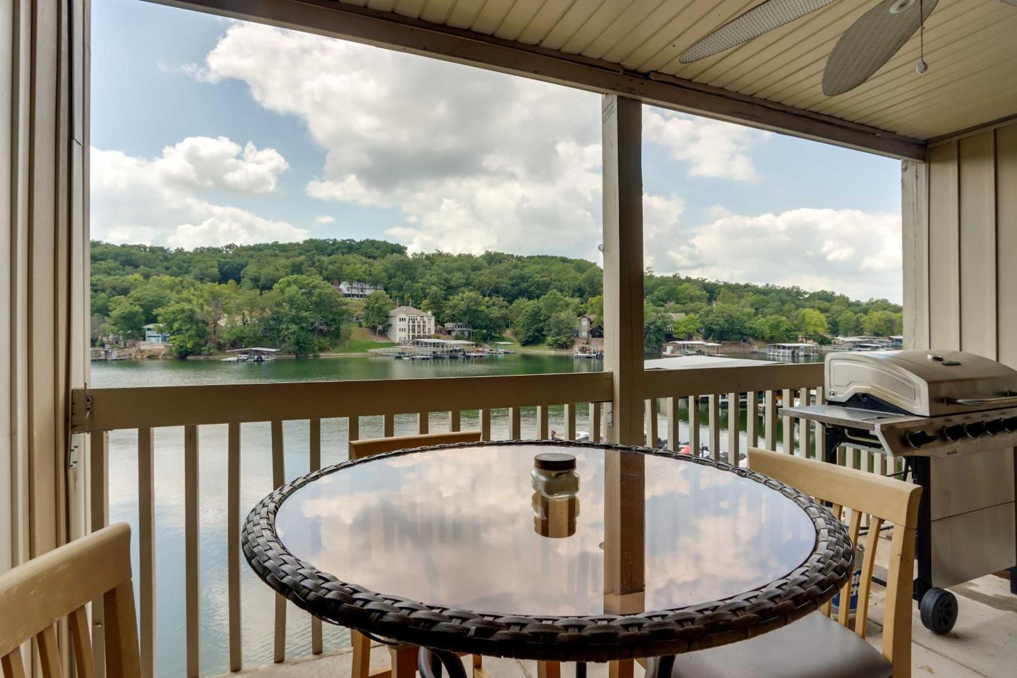 Lakefront Osage Beach Condo With Community Pool Екстериор снимка