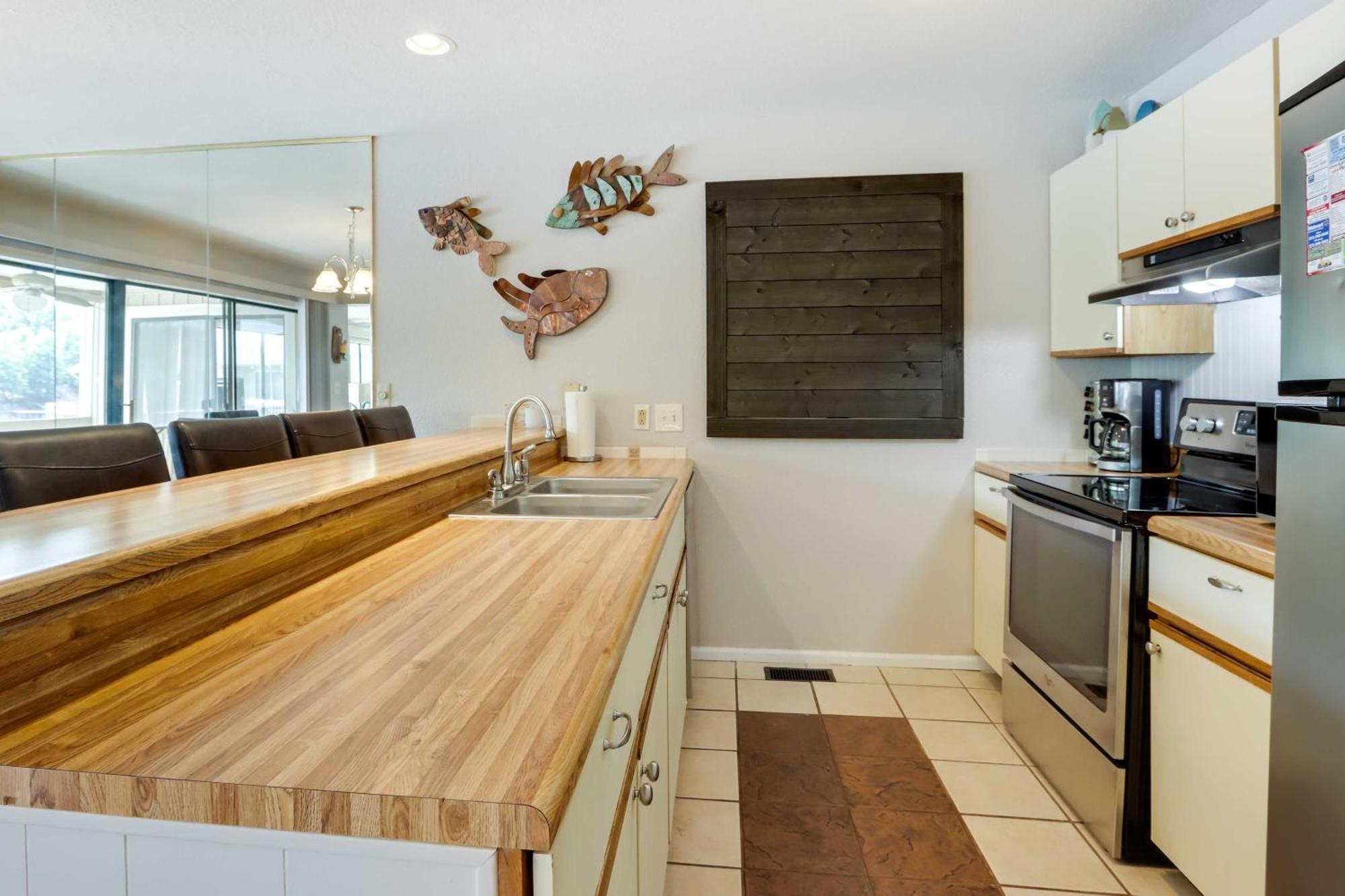 Lakefront Osage Beach Condo With Community Pool Екстериор снимка